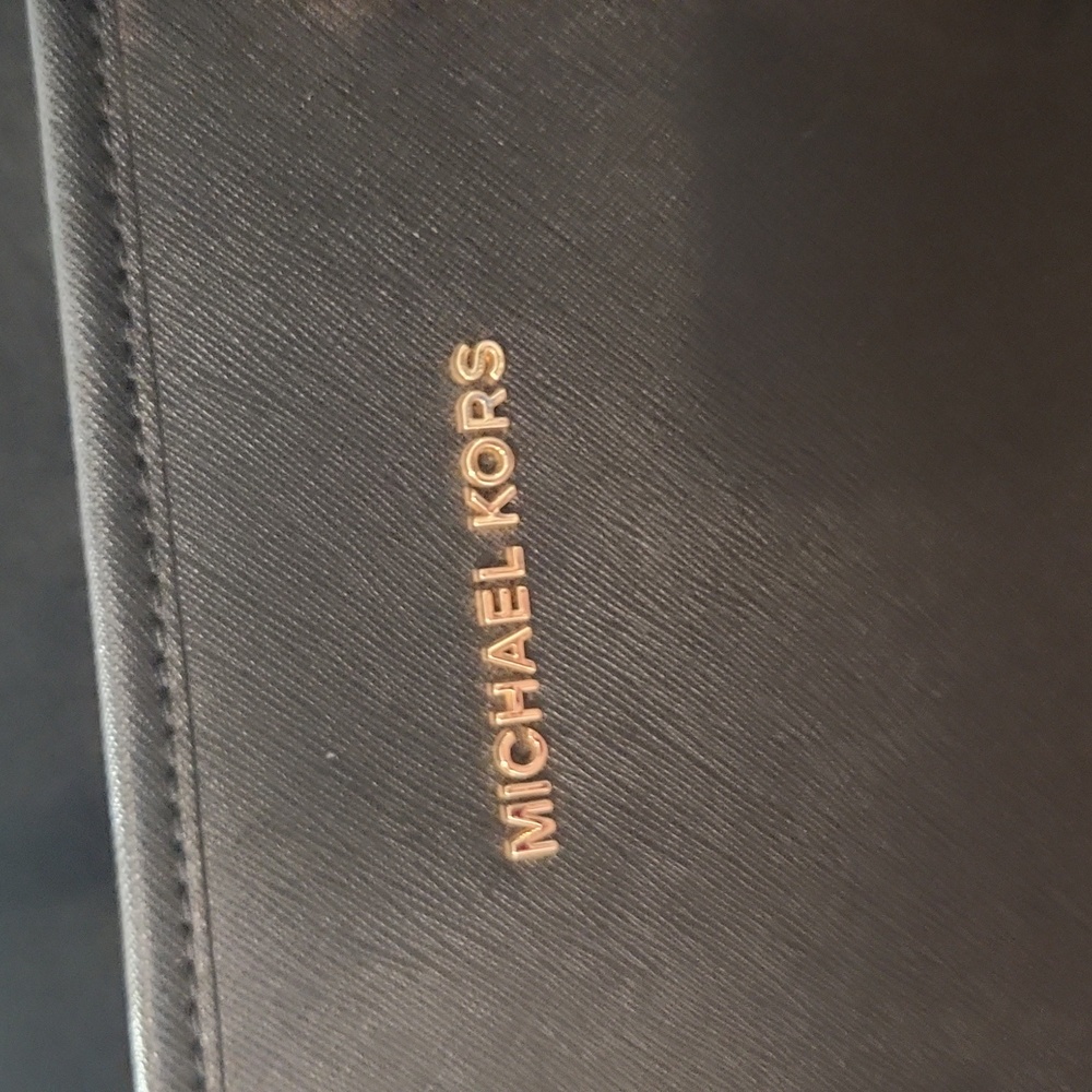 MICHAEL KORS JET SET TRAVEL BAG - Picture 4 of 6